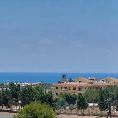 Stunning Views' With Pool *