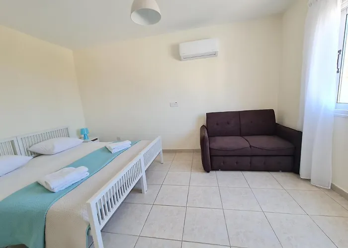 Stunning Views' With Pool * パ フォス